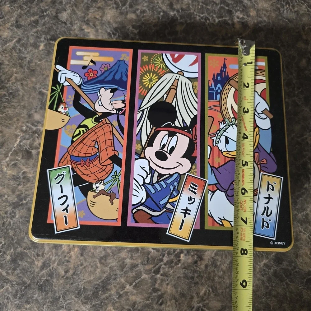 Disney Tokyo‎ Resort Tin Mickey Goofy Donald Japanese Writing 9